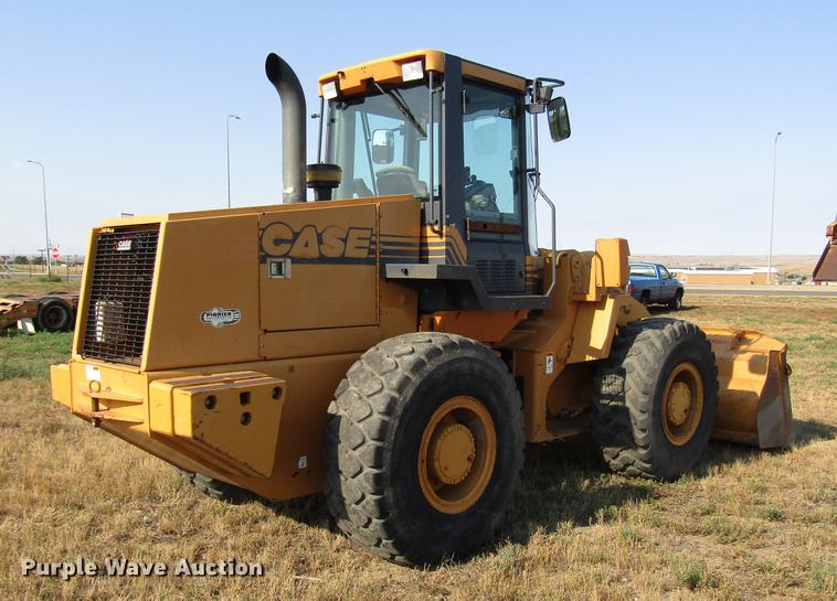 image for item DD4360 2000 Case 621C wheel loader