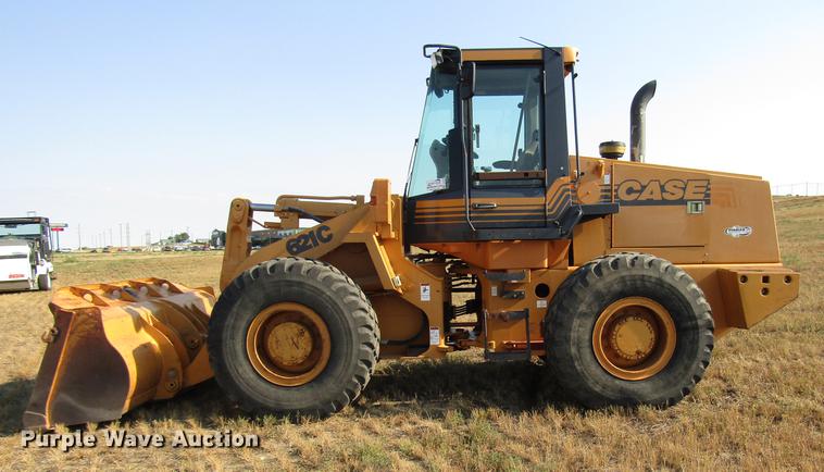 image for item DD4360 2000 Case 621C wheel loader