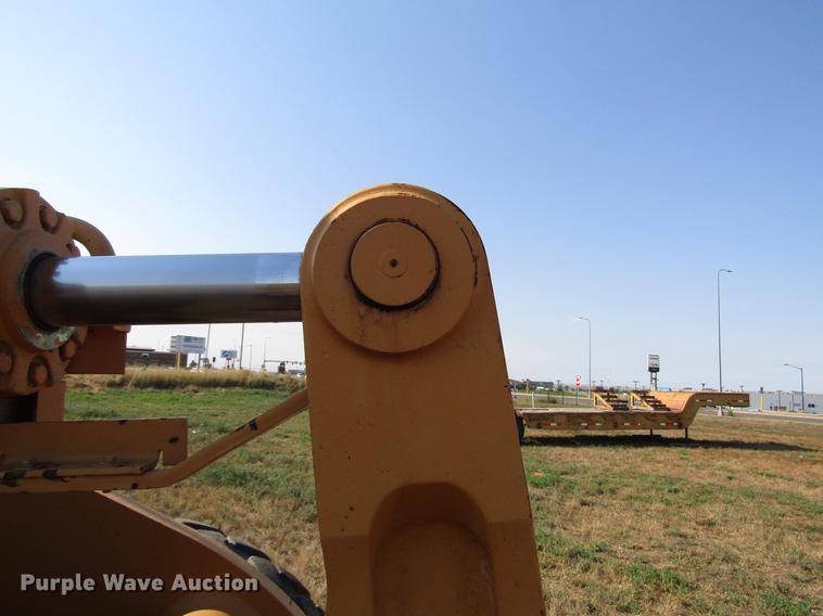 image for item DD4360 2000 Case 621C wheel loader