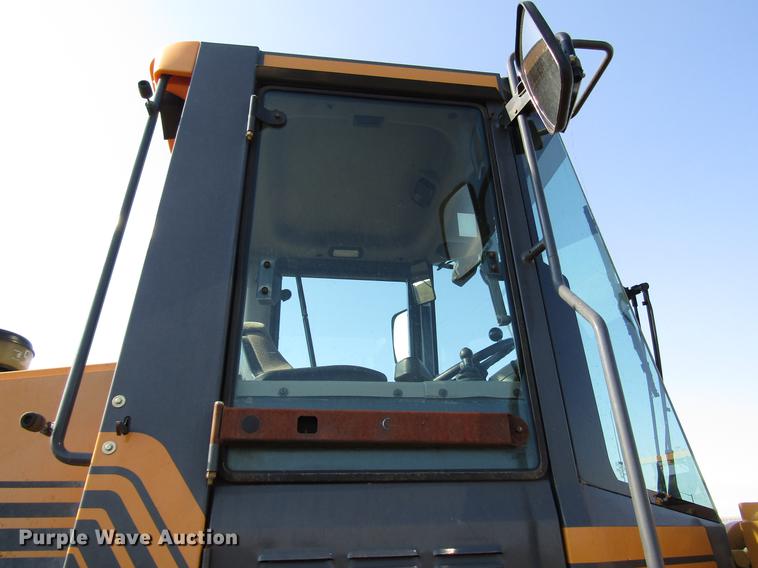 image for item DD4360 2000 Case 621C wheel loader