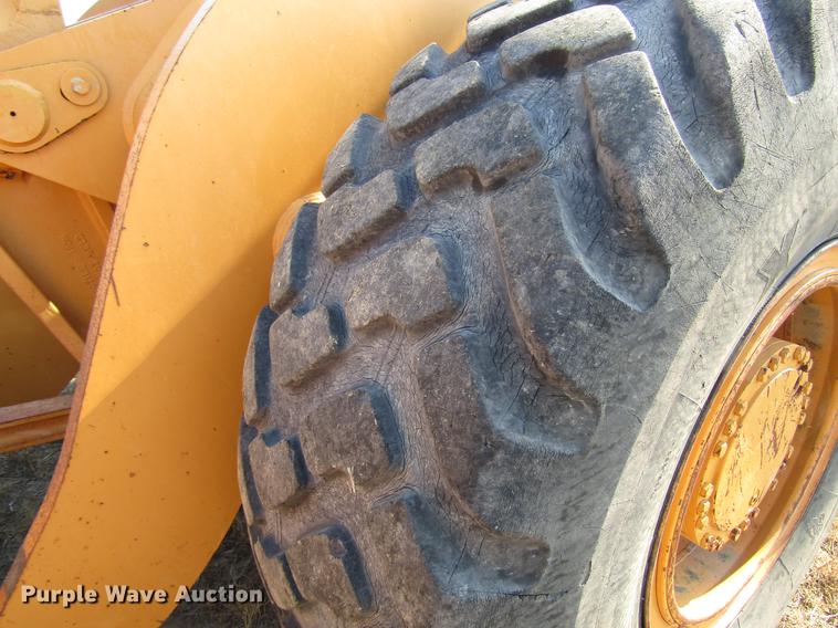 image for item DD4360 2000 Case 621C wheel loader