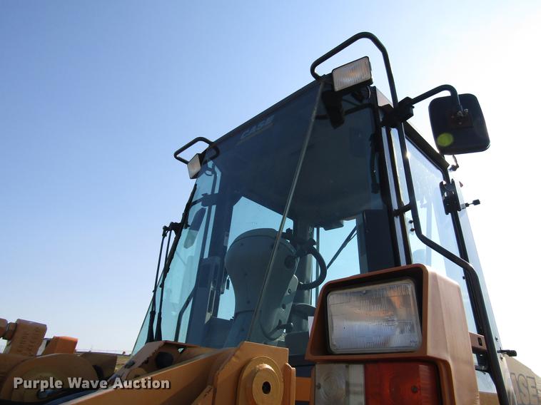 image for item DD4360 2000 Case 621C wheel loader