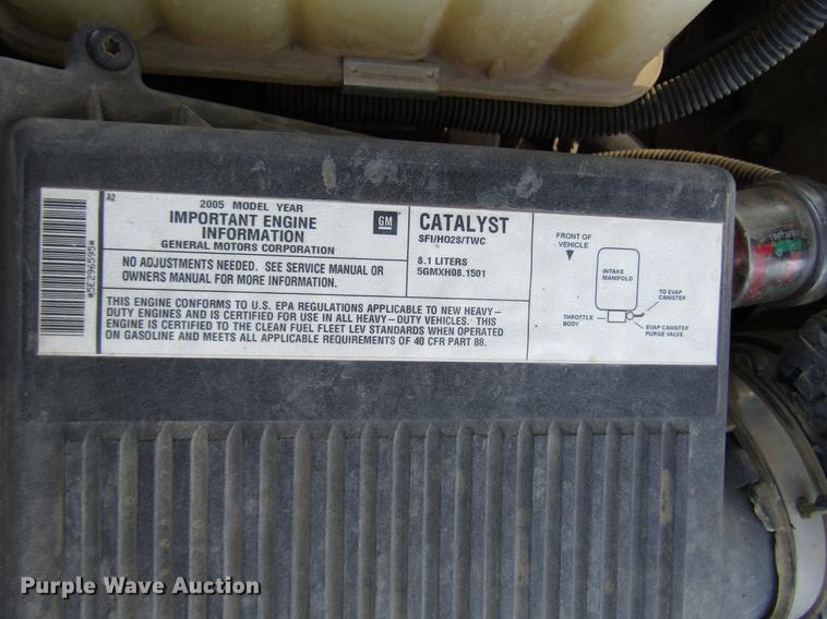 image for item DD4362 2005 Chevrolet Silverado 2500HD Ext. Cab utility bed pickup truck