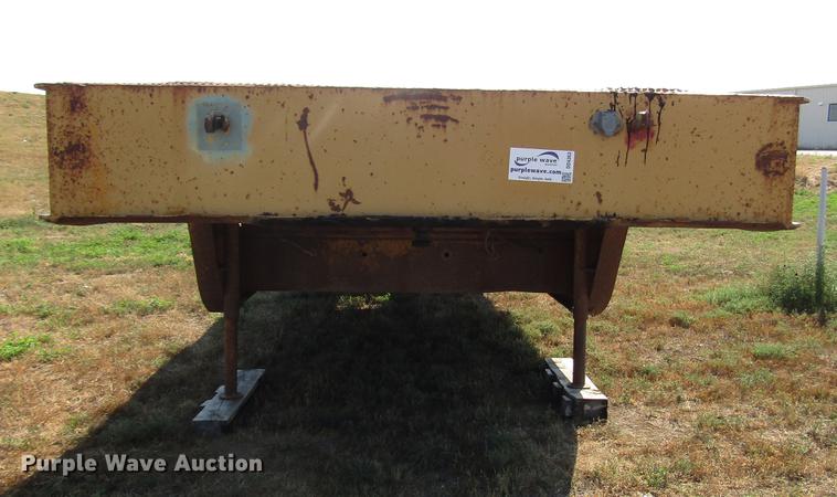 image for item DD4363 1960 Hyster R6TL7T1W drop deck equipment trailer