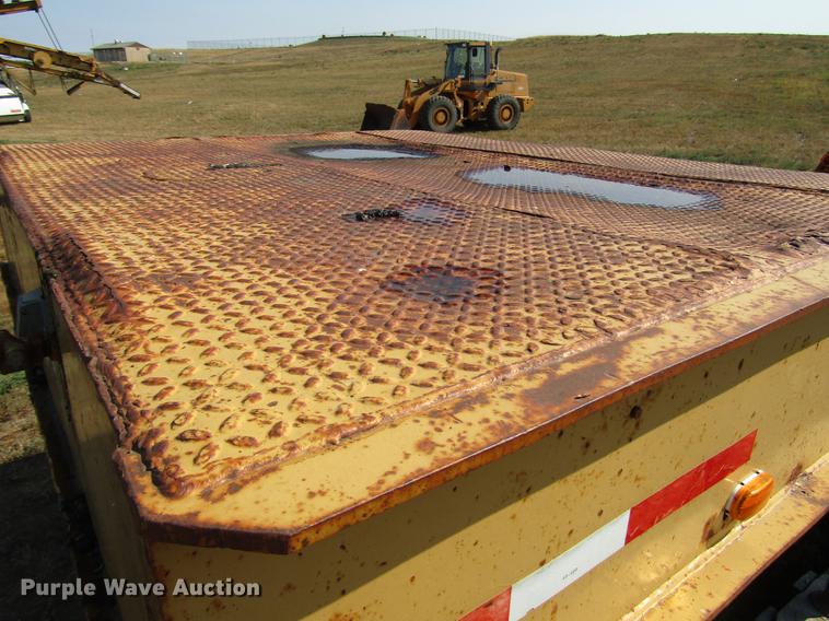 image for item DD4363 1960 Hyster R6TL7T1W drop deck equipment trailer