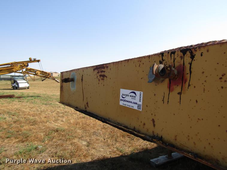 image for item DD4363 1960 Hyster R6TL7T1W drop deck equipment trailer