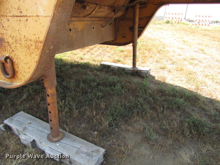 image for item DD4363 1960 Hyster R6TL7T1W drop deck equipment trailer