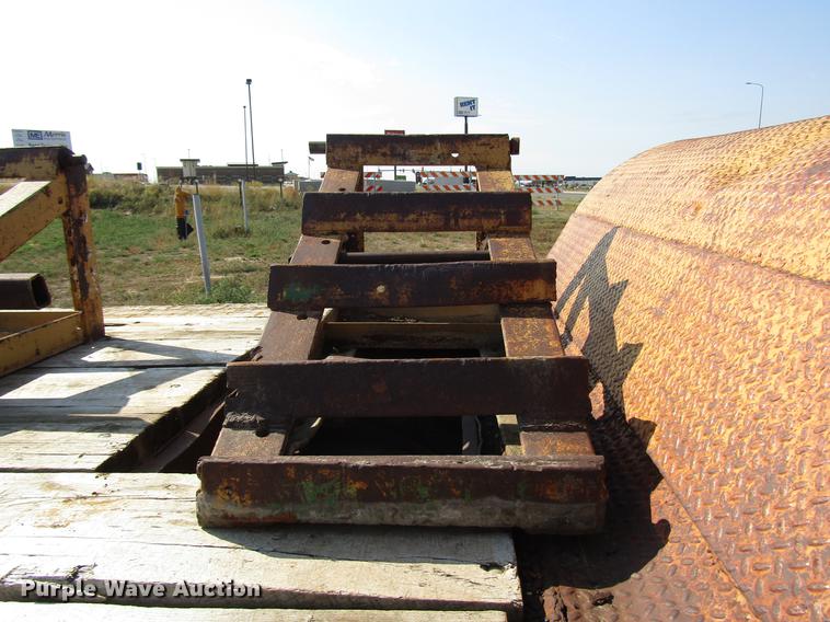 image for item DD4363 1960 Hyster R6TL7T1W drop deck equipment trailer