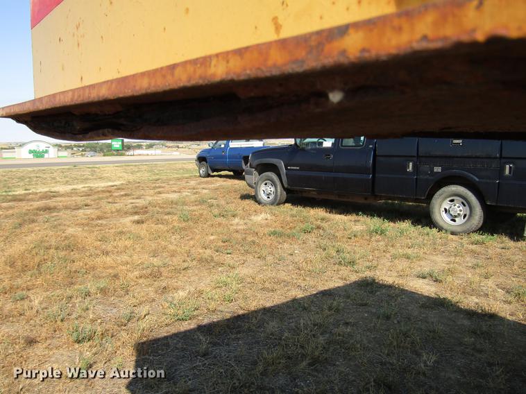 image for item DD4363 1960 Hyster R6TL7T1W drop deck equipment trailer