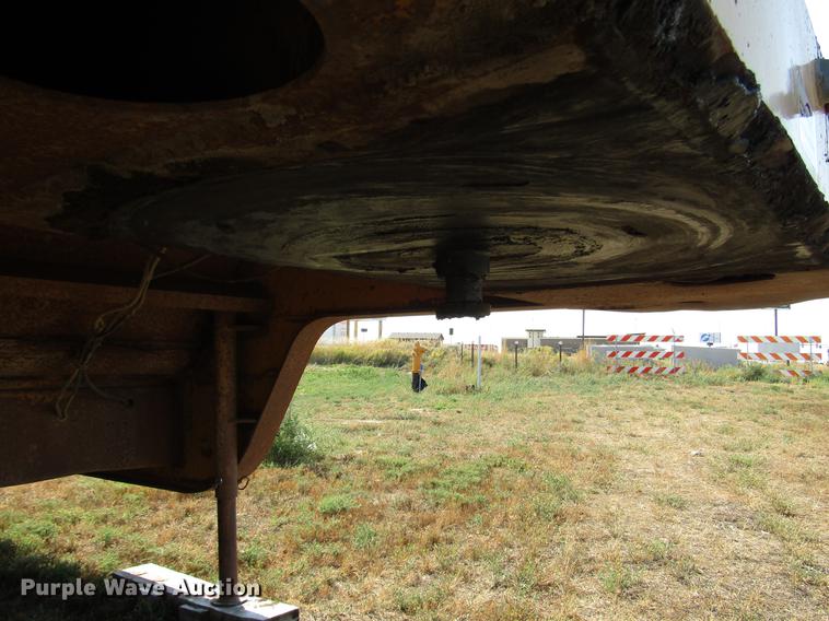 image for item DD4363 1960 Hyster R6TL7T1W drop deck equipment trailer