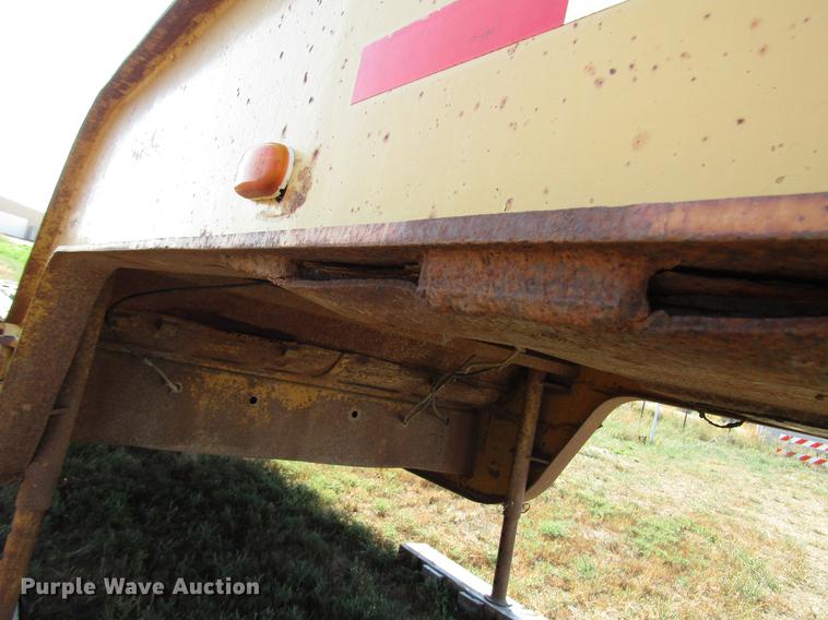 image for item DD4363 1960 Hyster R6TL7T1W drop deck equipment trailer