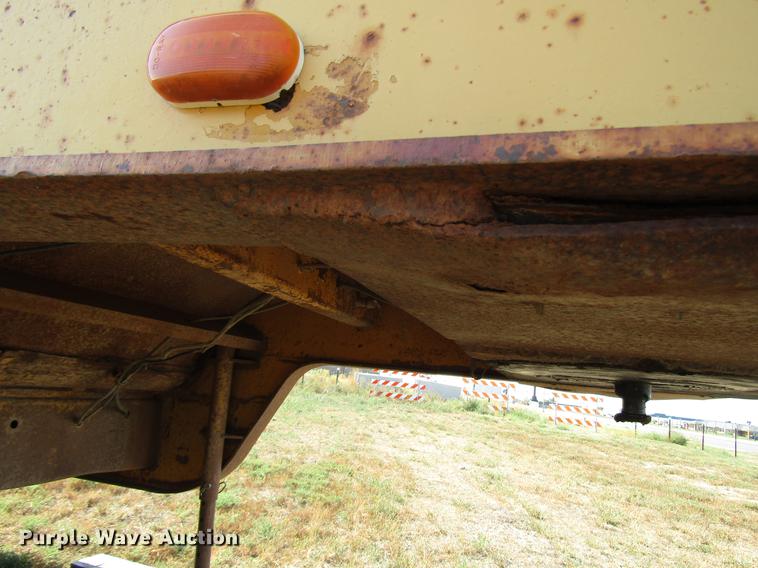 image for item DD4363 1960 Hyster R6TL7T1W drop deck equipment trailer