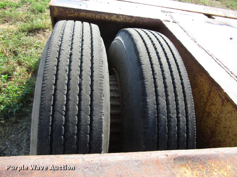 image for item DD4363 1960 Hyster R6TL7T1W drop deck equipment trailer