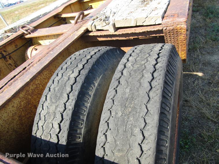 image for item DD4363 1960 Hyster R6TL7T1W drop deck equipment trailer