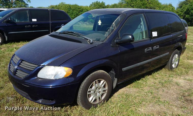 image for item DD6540 2005 Dodge Grand Caravan van