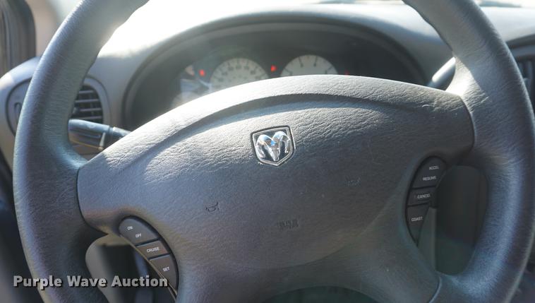 image for item DD6540 2005 Dodge Grand Caravan van