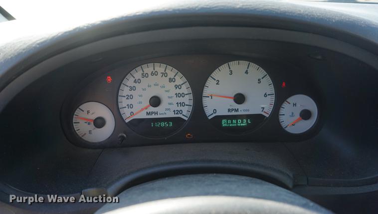 image for item DD6540 2005 Dodge Grand Caravan van