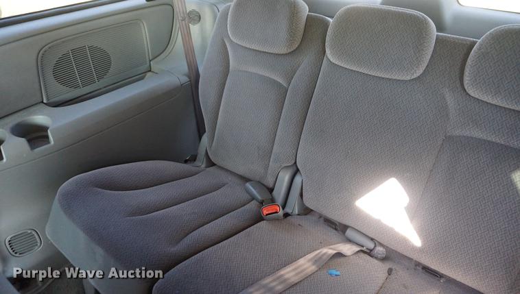 image for item DD6540 2005 Dodge Grand Caravan van