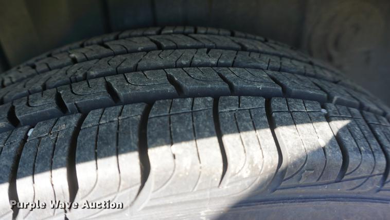 image for item DD6540 2005 Dodge Grand Caravan van