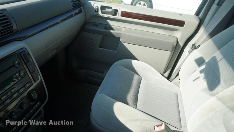 image for item DD6541 2006 Ford Freestar van