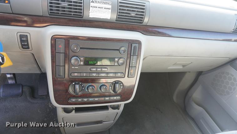 image for item DD6541 2006 Ford Freestar van