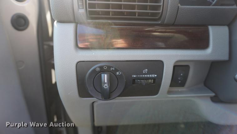 image for item DD6541 2006 Ford Freestar van