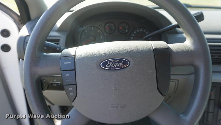 image for item DD6543 2005 Ford Freestar van