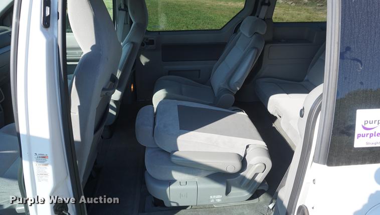 image for item DD6543 2005 Ford Freestar van