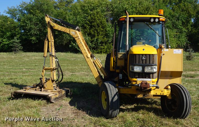 image for item DD6547 2002 John Deere 6420 tractor