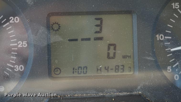 image for item DD6547 2002 John Deere 6420 tractor