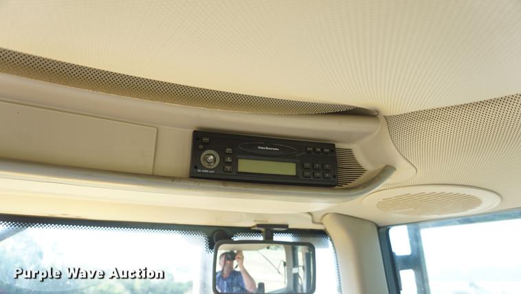 image for item DD6547 2002 John Deere 6420 tractor