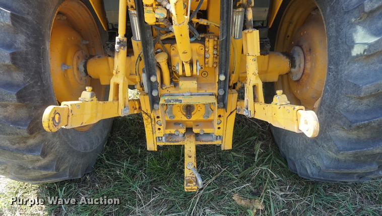 image for item DD6547 2002 John Deere 6420 tractor