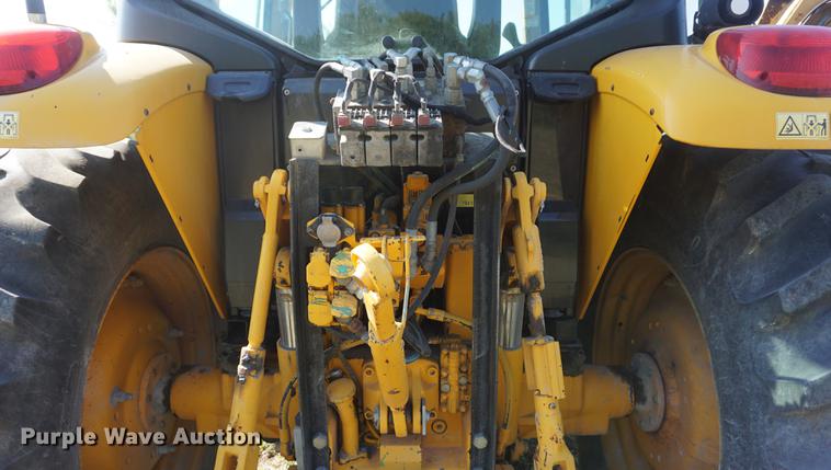 image for item DD6547 2002 John Deere 6420 tractor