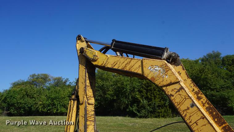 image for item DD6547 2002 John Deere 6420 tractor