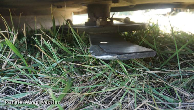 image for item DD6547 2002 John Deere 6420 tractor