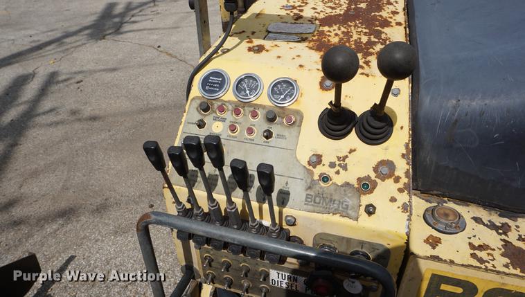 image for item DD6565 2009 Bomag BF815 paver