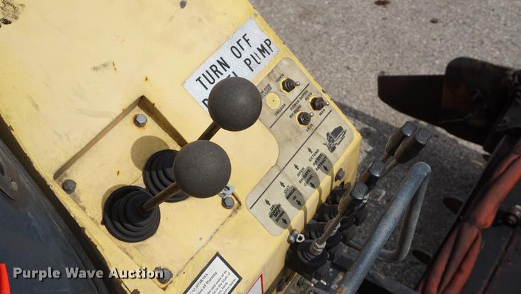 image for item DD6565 2009 Bomag BF815 paver