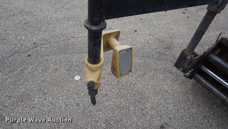 image for item DD6565 2009 Bomag BF815 paver