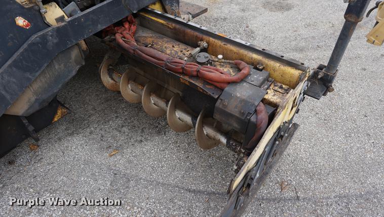 image for item DD6565 2009 Bomag BF815 paver