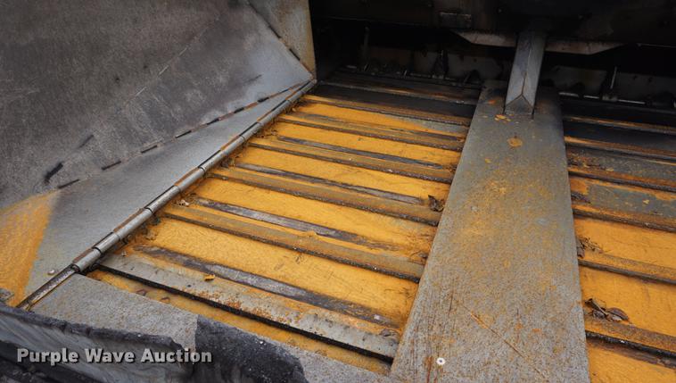 image for item DD6565 2009 Bomag BF815 paver