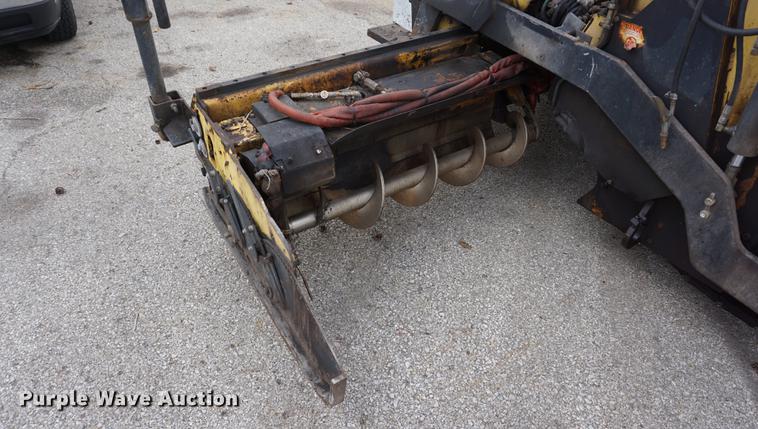 image for item DD6565 2009 Bomag BF815 paver