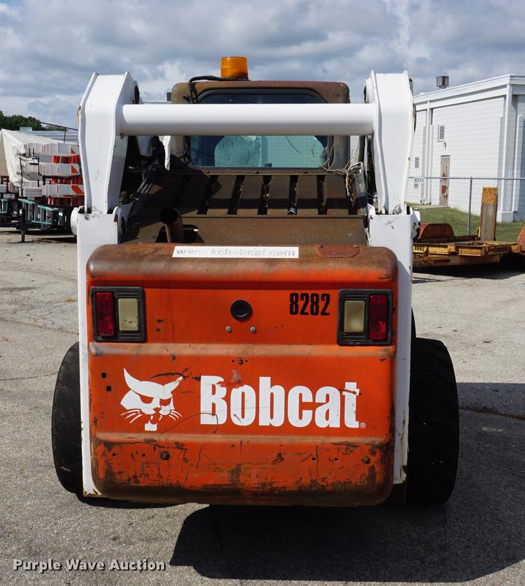 image for item DD6566 2005 Bobcat S300 skid steer