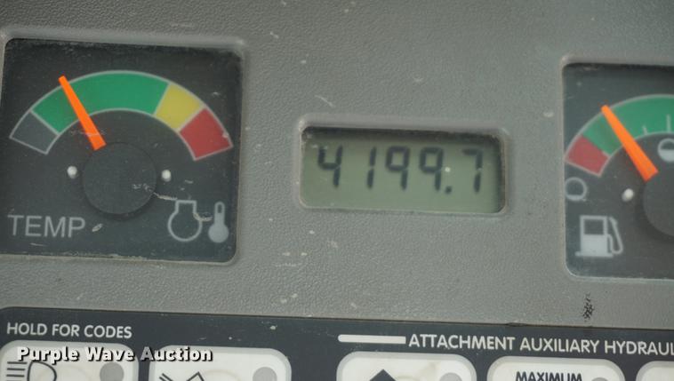 image for item DD6566 2005 Bobcat S300 skid steer