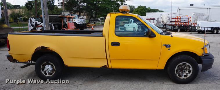 image for item DD6567 2002 Ford F150 pickup truck