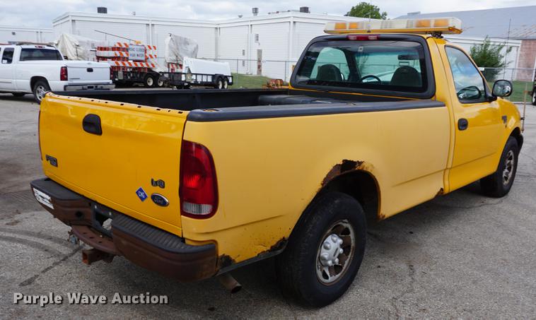 image for item DD6567 2002 Ford F150 pickup truck