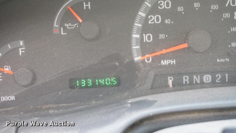 image for item DD6567 2002 Ford F150 pickup truck