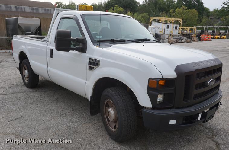 image for item DD6582 2008 Ford F250 Super Duty pickup truck