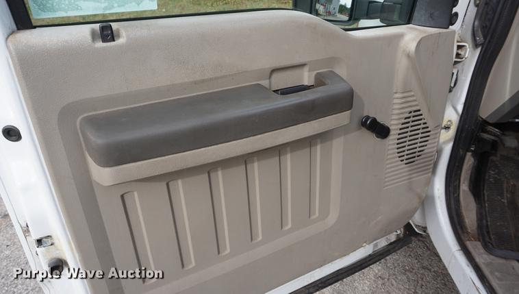 image for item DD6582 2008 Ford F250 Super Duty pickup truck