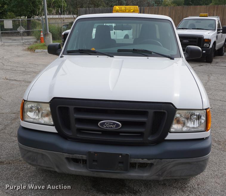 image for item DD6583 2004 Ford Ranger SuperCab pickup truck