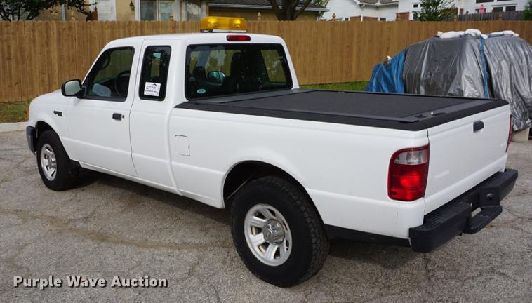 image for item DD6583 2004 Ford Ranger SuperCab pickup truck